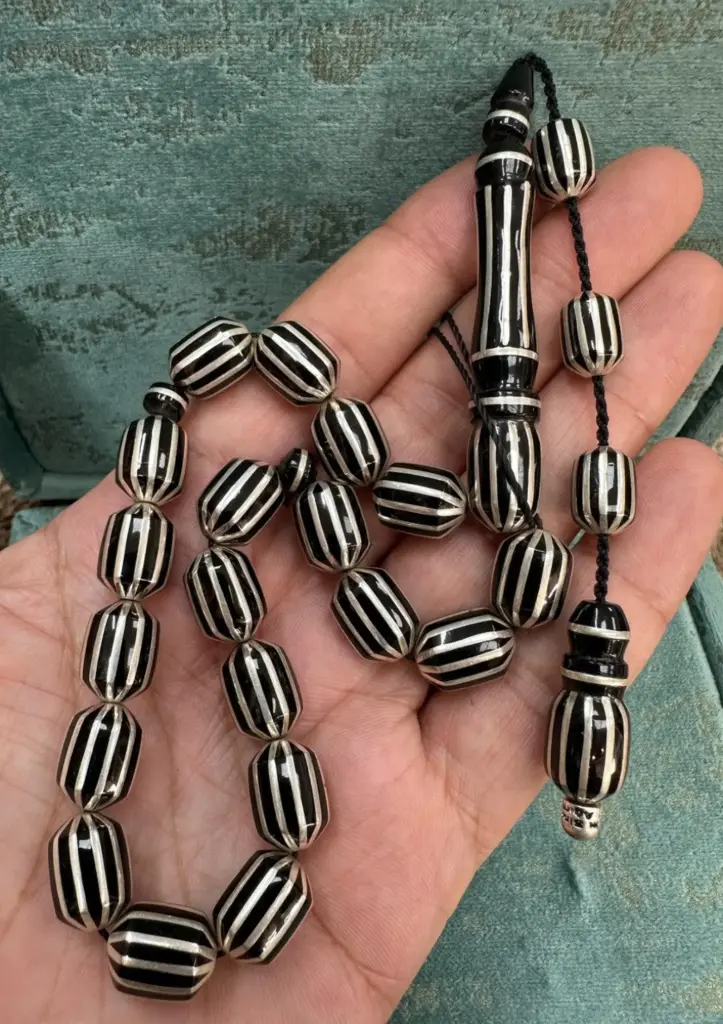 Sinan Ağırman and Yıldırım Acar 110 Micron Silver 8 Split Oltu Rock